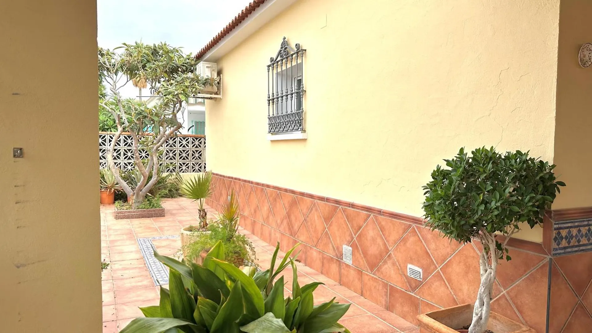 Holiday home Villa Pepita - 3 Dormitorios - 350 Metros Playa - Piscina Torremolinos Spain