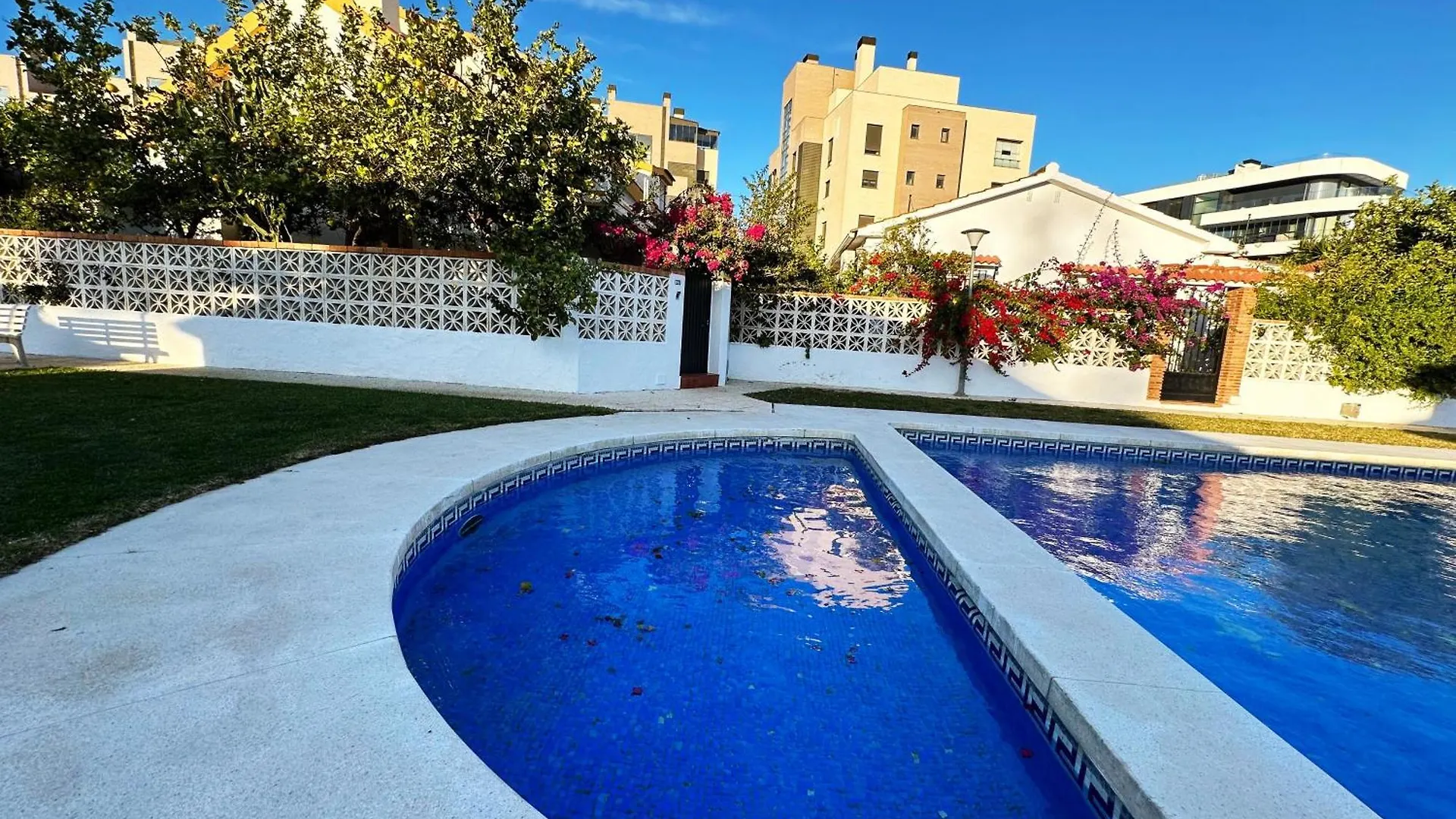 Ferienhaus Villa Pepita - 3 Dormitorios - 350 Metros Playa - Piscina Torremolinos Spanien