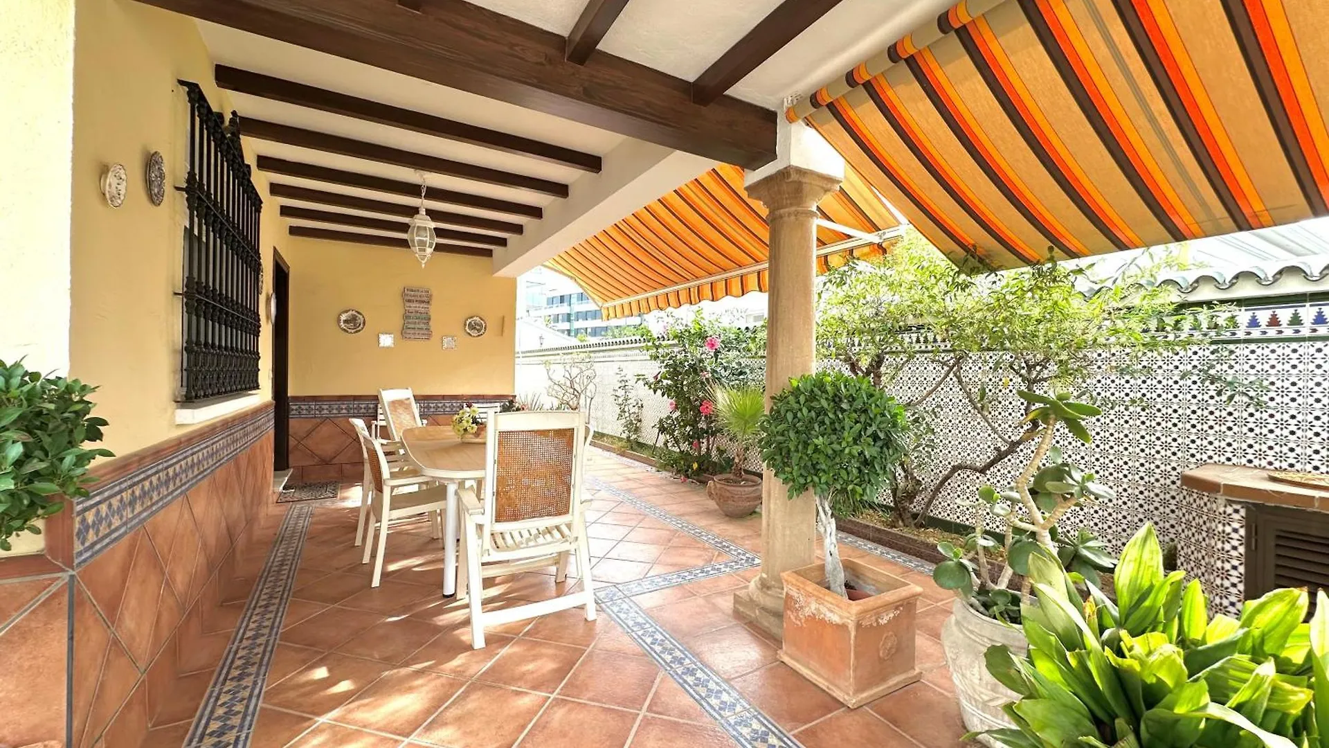 Ferienhaus Villa Pepita - 3 Dormitorios - 350 Metros Playa - Piscina Torremolinos