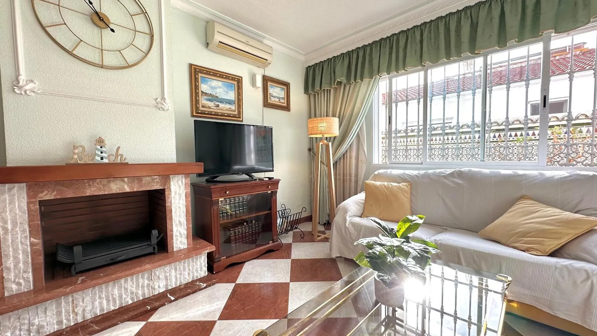 Ferienhaus Villa Pepita - 3 Dormitorios - 350 Metros Playa - Piscina Torremolinos Spanien